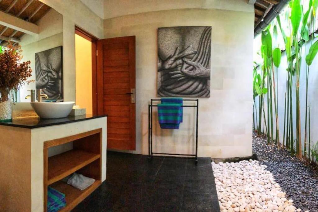 Villa Sayang 1 Seminyak Kültér fotó